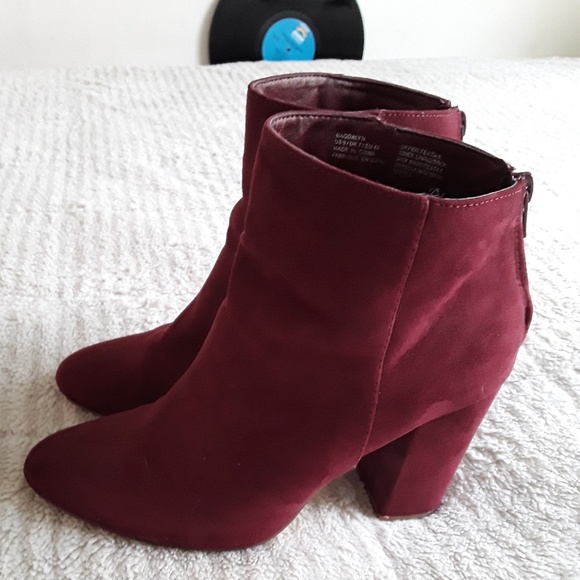 Boots - Picture 3 of 4